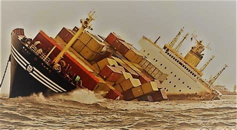 car cargo ship sinking